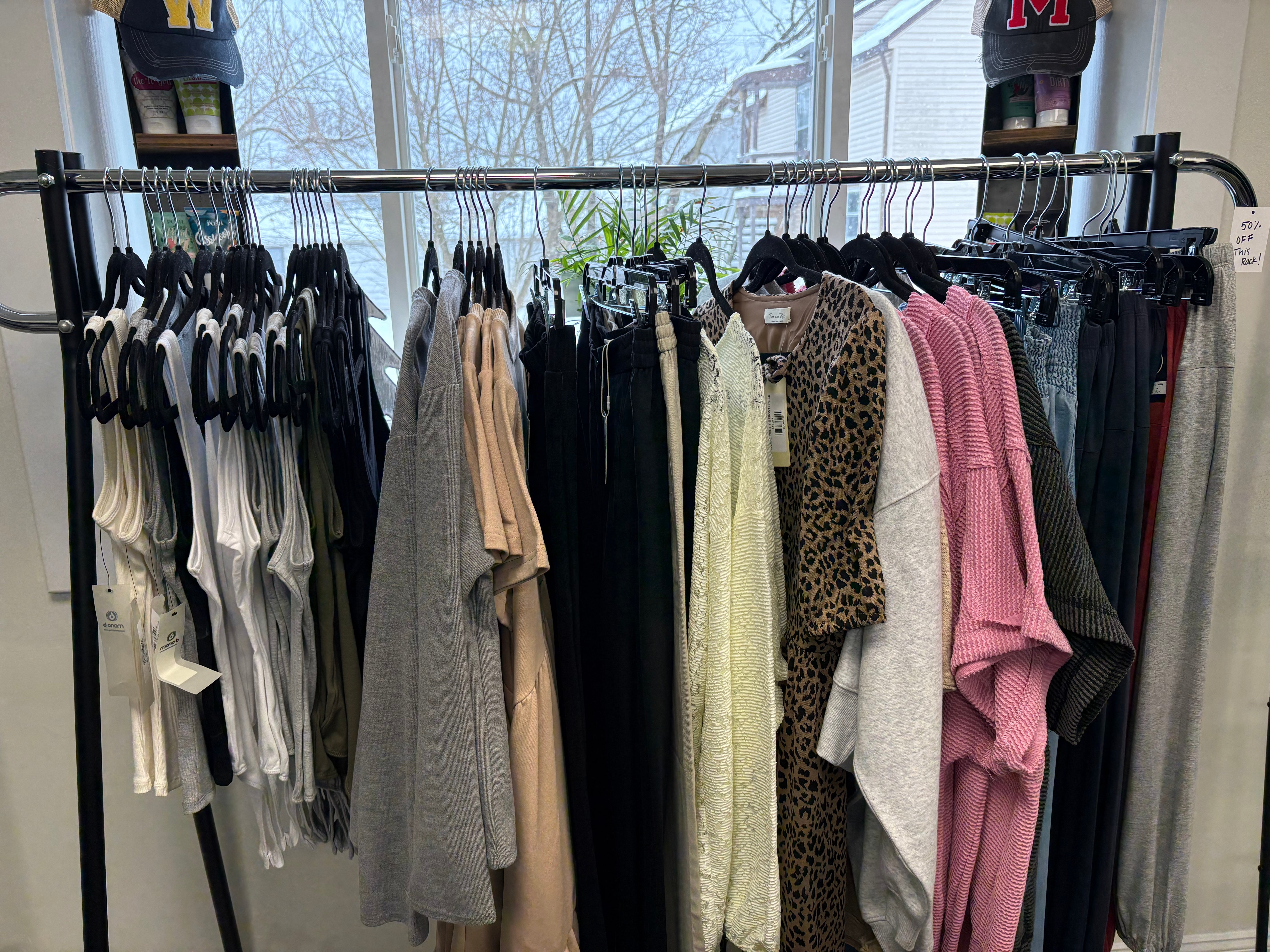 店舗用品 REVERIE150 CLEARANCE 75% OFF – Reverie Apparel Co.