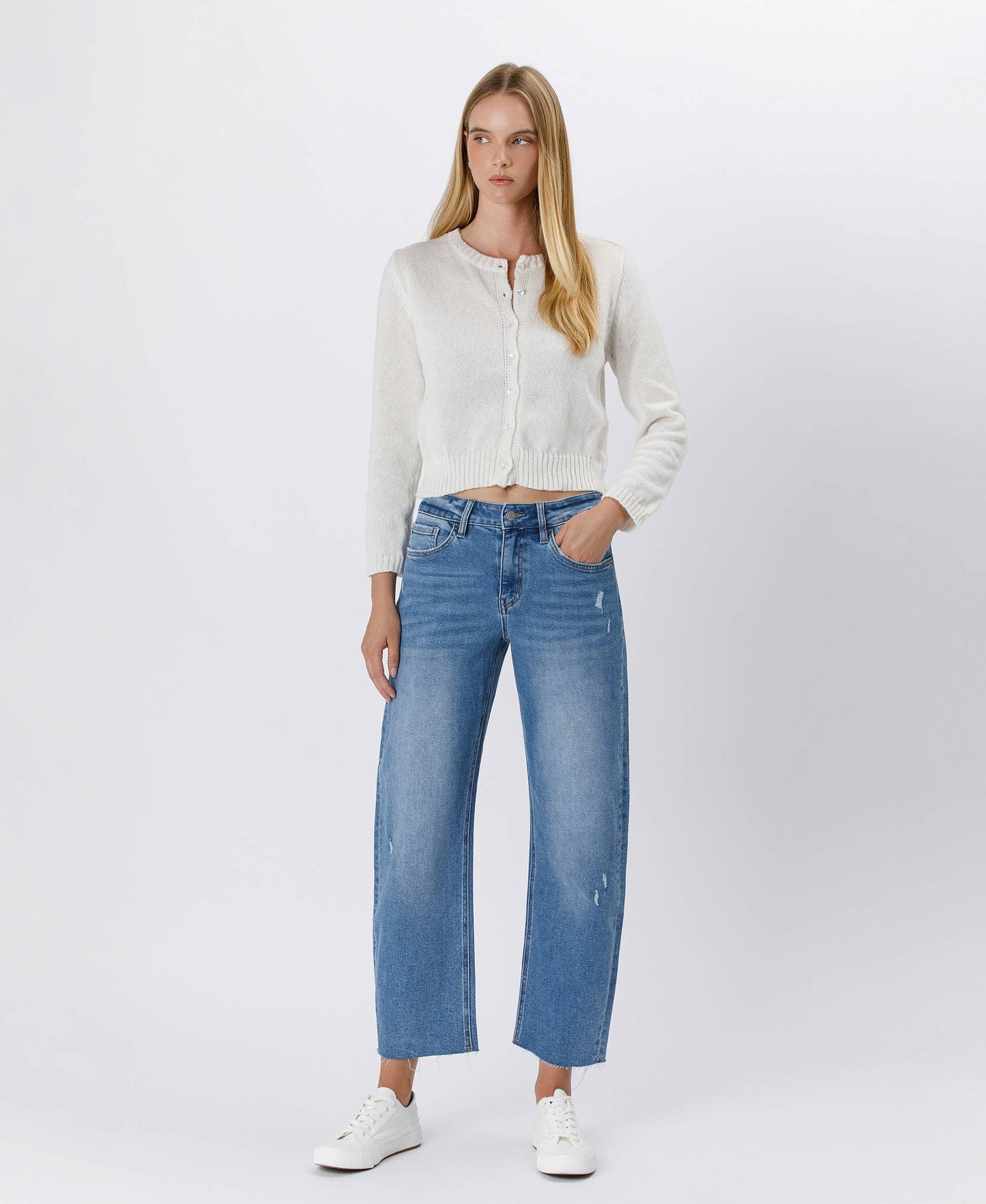 LV1520: Mild Barrel Jeans