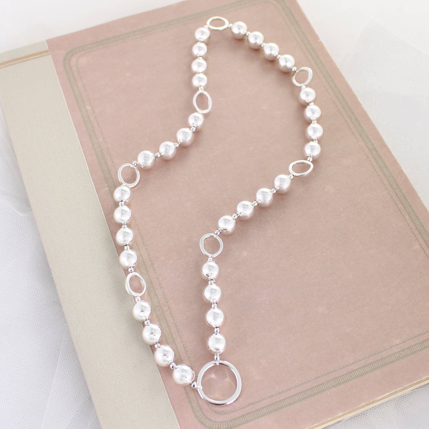 Silver Bead Stretch Necklace w/ Circle Links