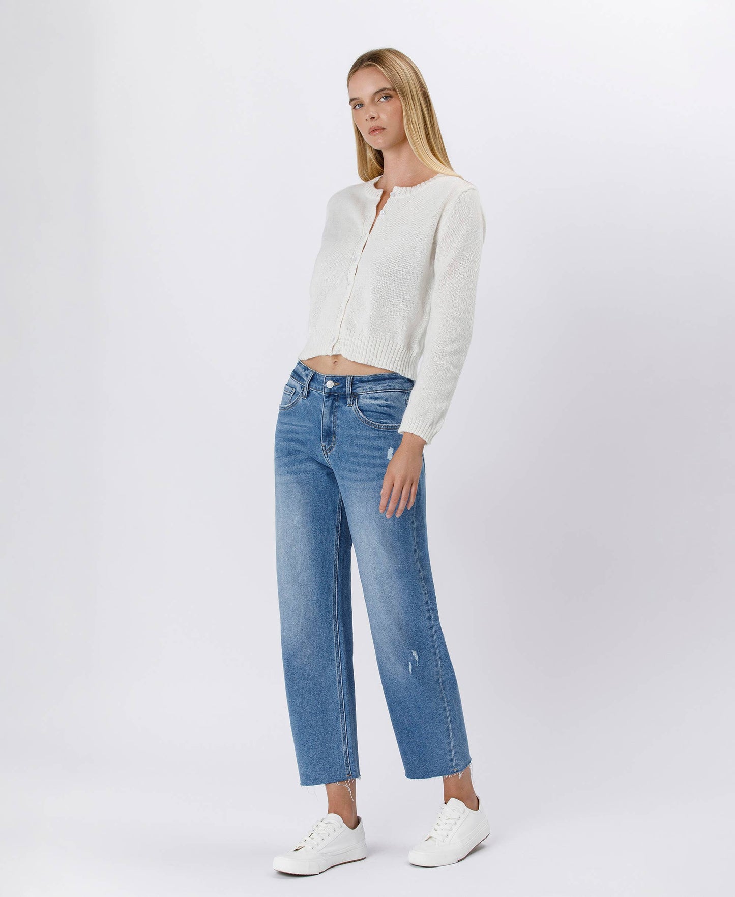 LV1520: Mild Barrel Jeans