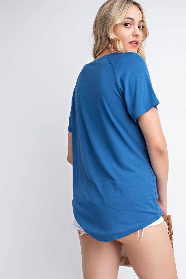 Basic Scoop-neck Tee