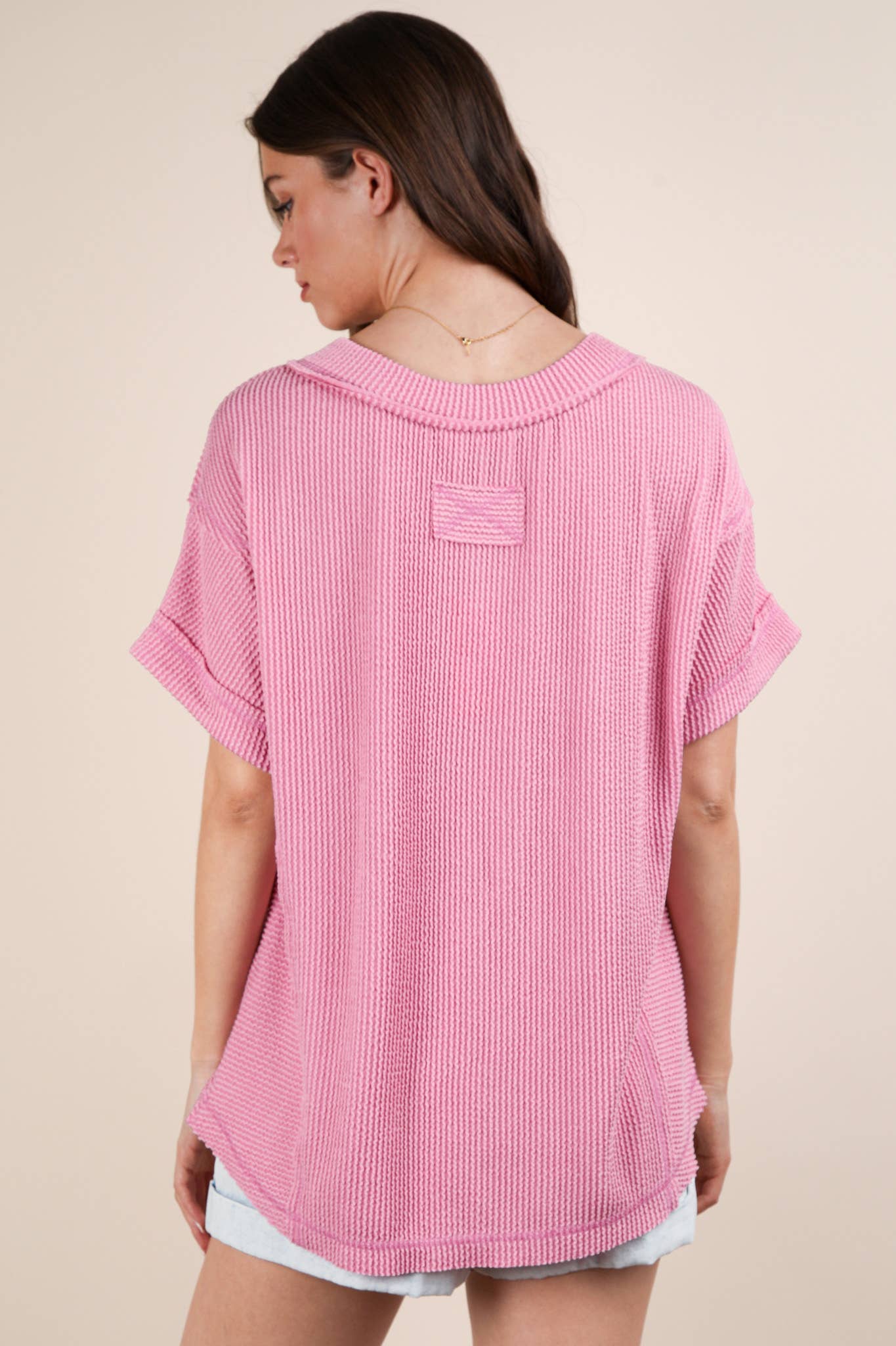 Curvy Ribbed Knit V-neck Top