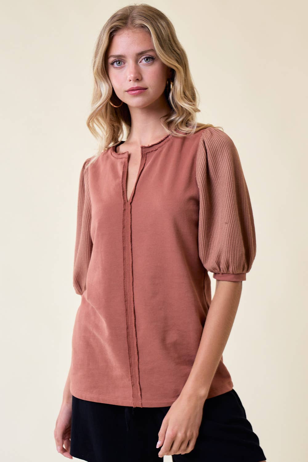 SLIT NECK PUFF SLEEVE TOP
