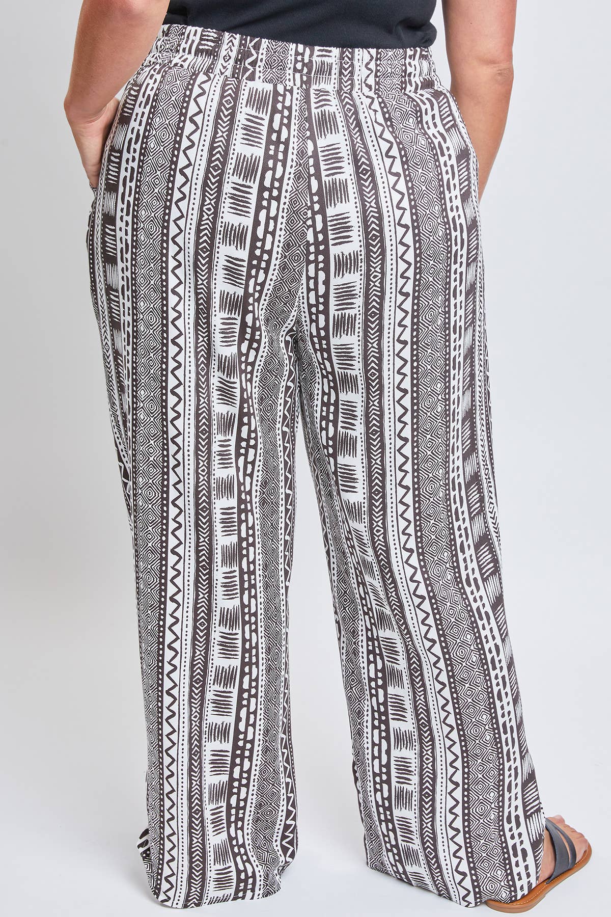 Curvy Linen Tribal Stripe Pant