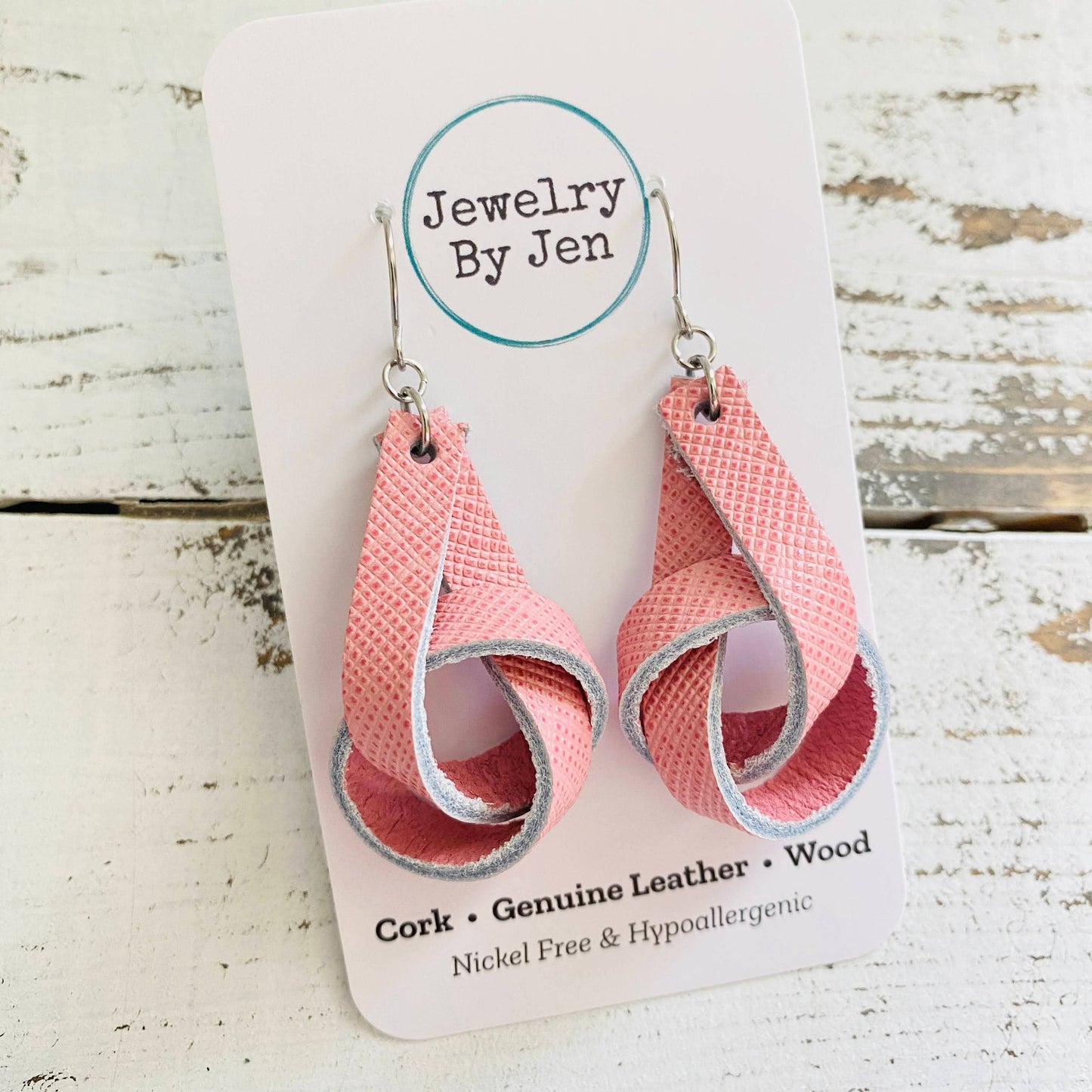Knot Earrings: Pink