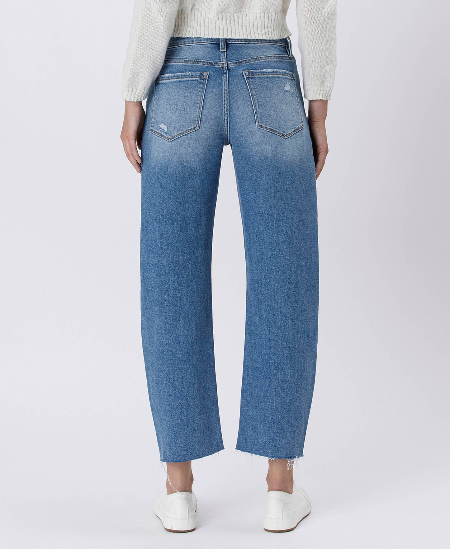 LV1520: Mild Barrel Jeans