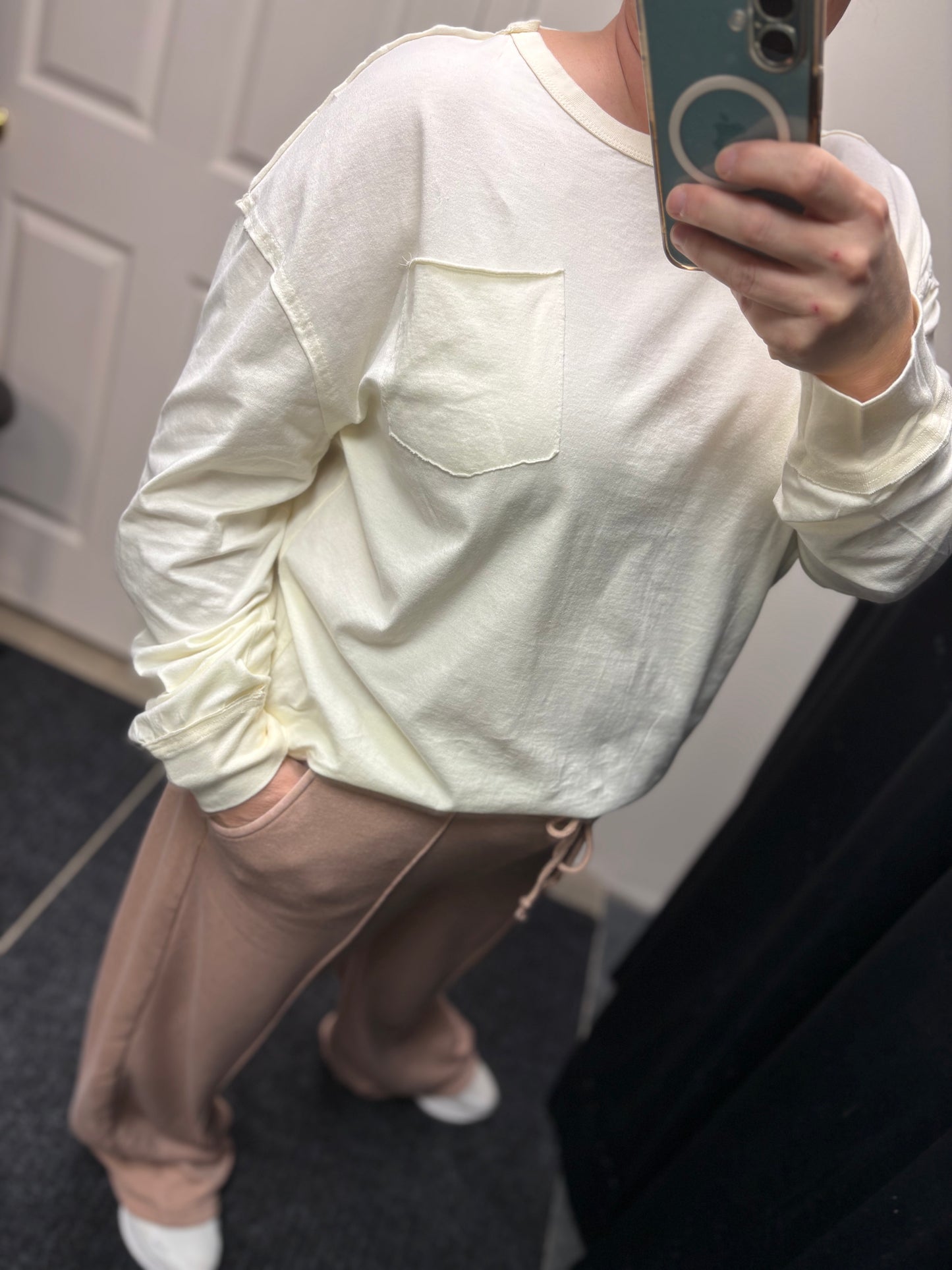 Oversized Long Sleeve Pocket Tee