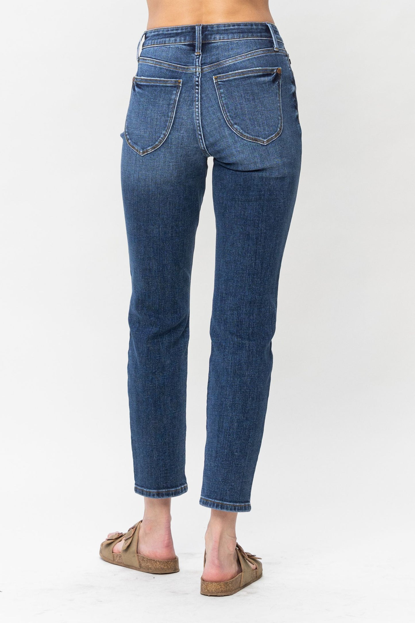 JB82549: HW Slim Straight Jean