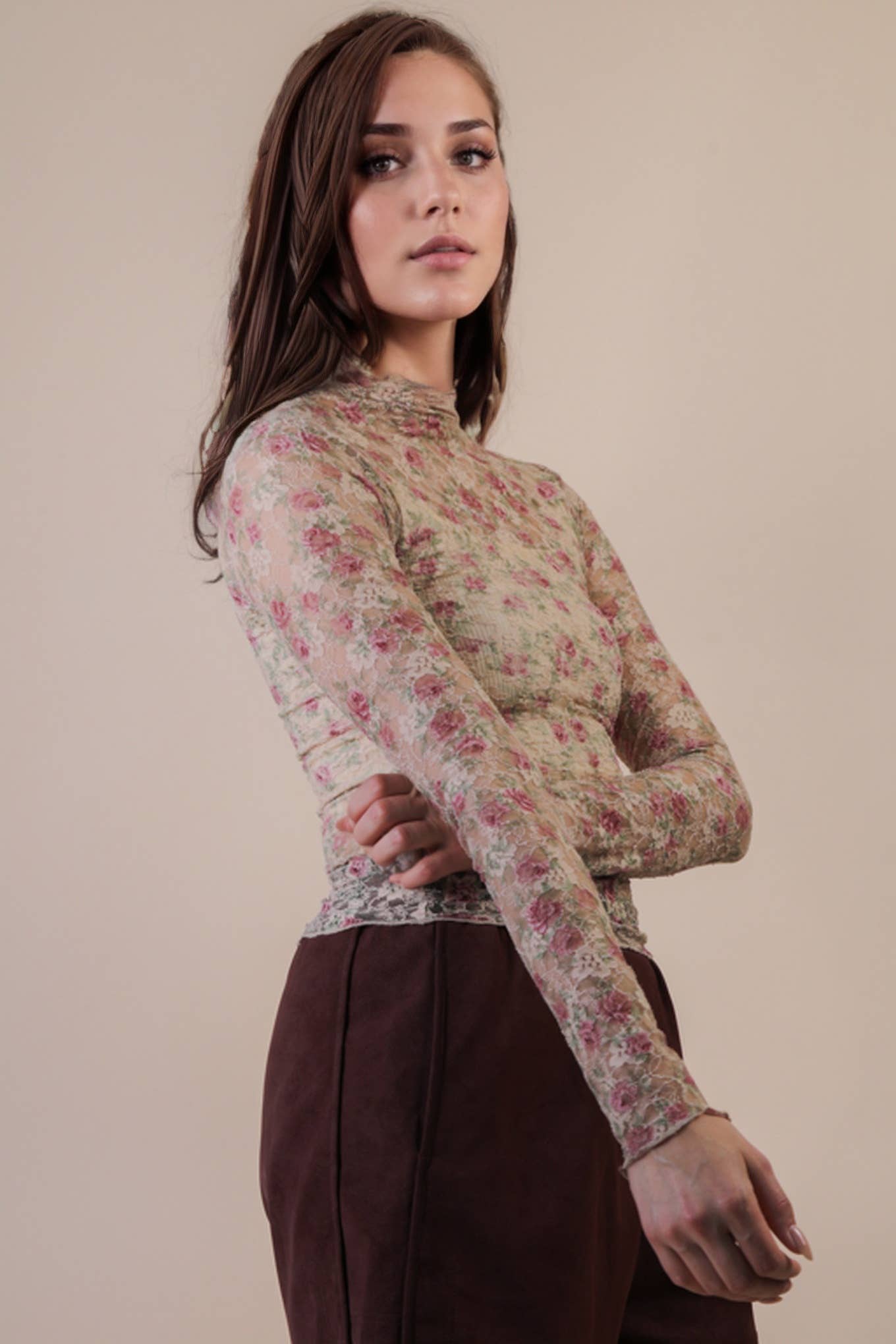 Fitted Sheer Mesh Lace Knit Top: CHAMPAGNE