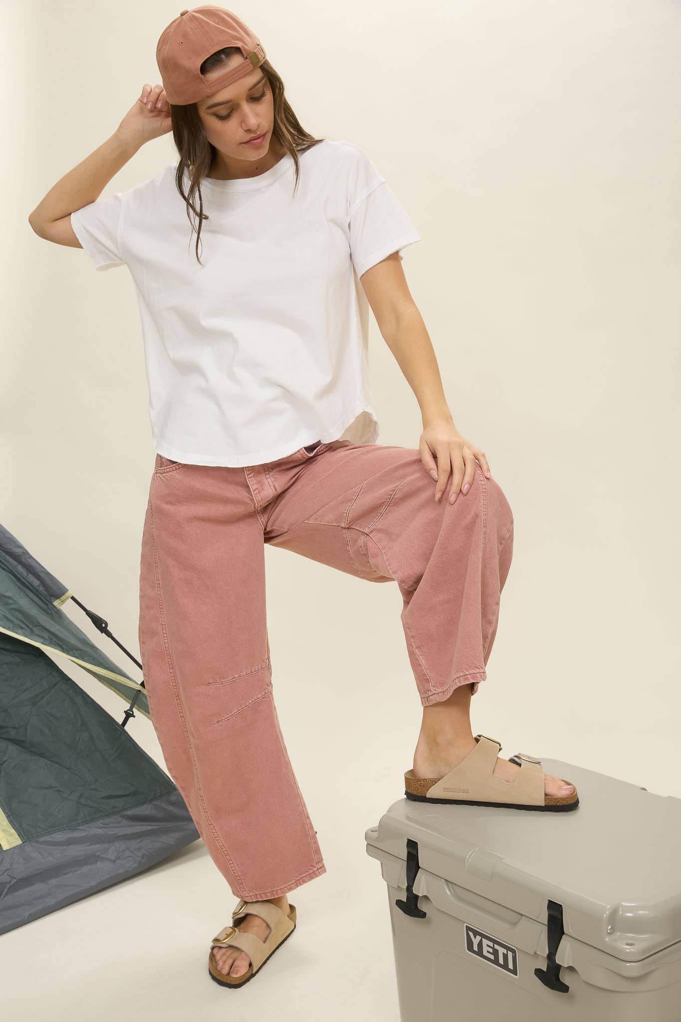 EXPOSED SEAM SHORT SLEEVE TOP
