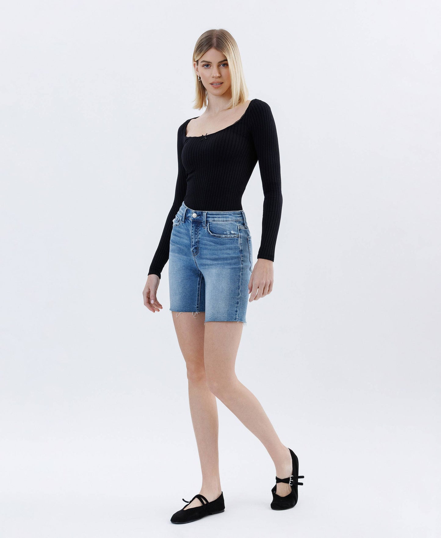 LV1659: HI-RISE RAW HEM BERM SHORTS