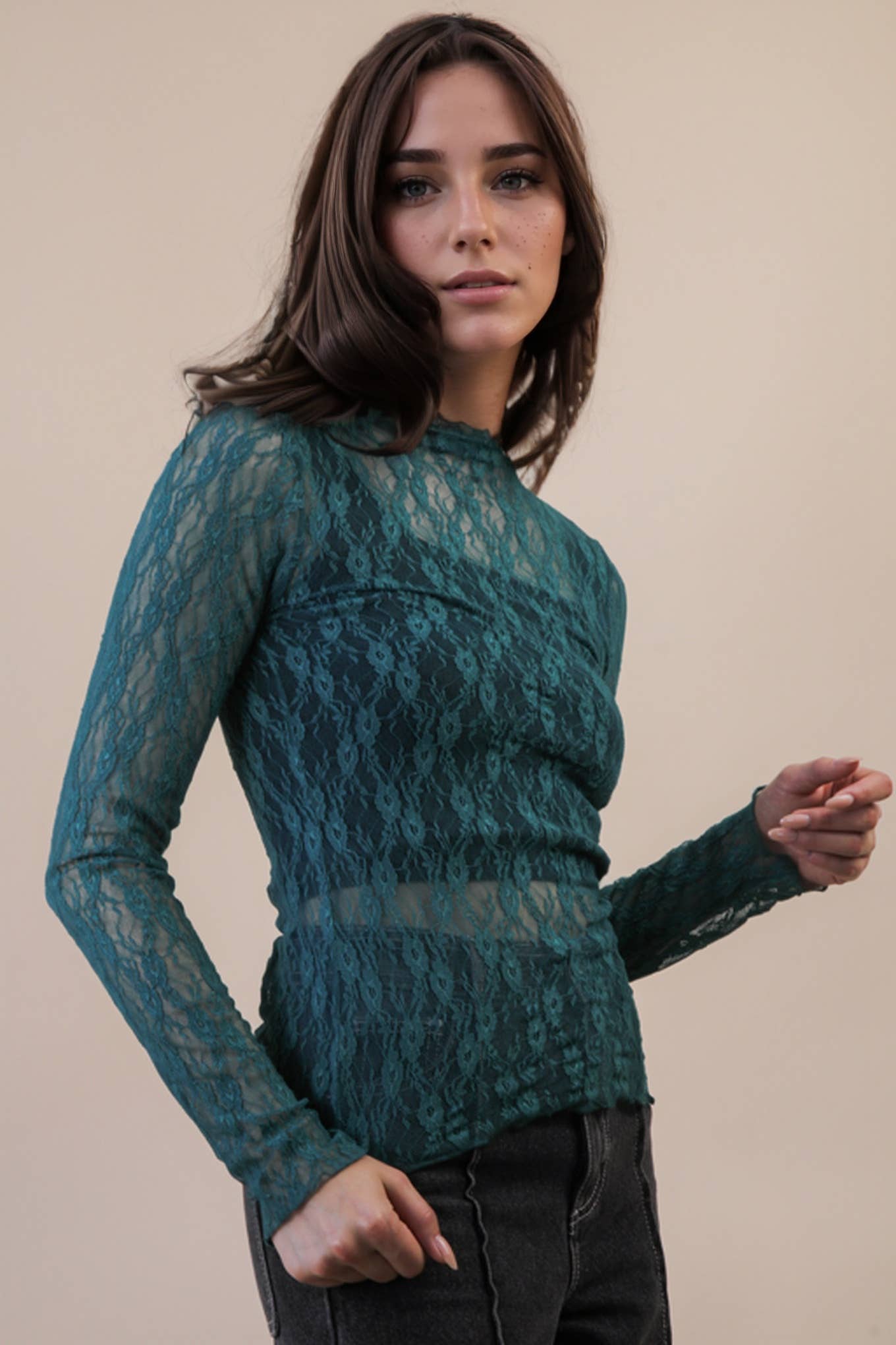 Fitted Sheer Mesh Lace Knit Top: CHAMPAGNE