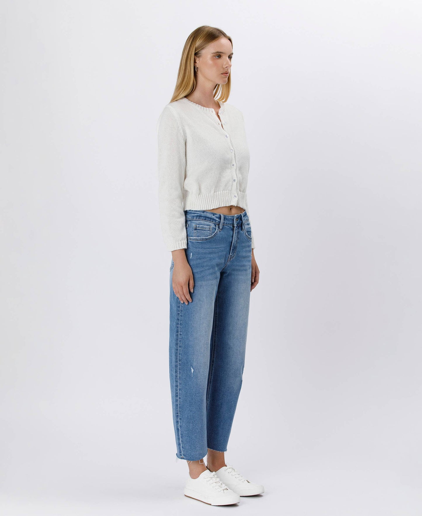 LV1520: Mild Barrel Jeans