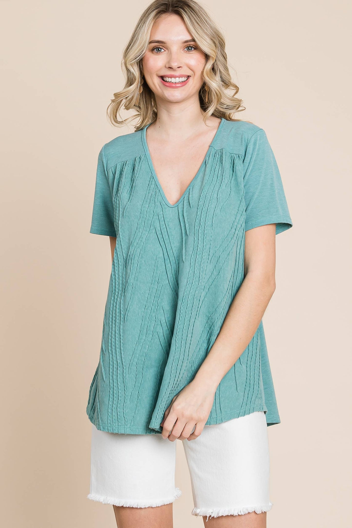 Curvy Short Sleeve V-neck Jacquard Top