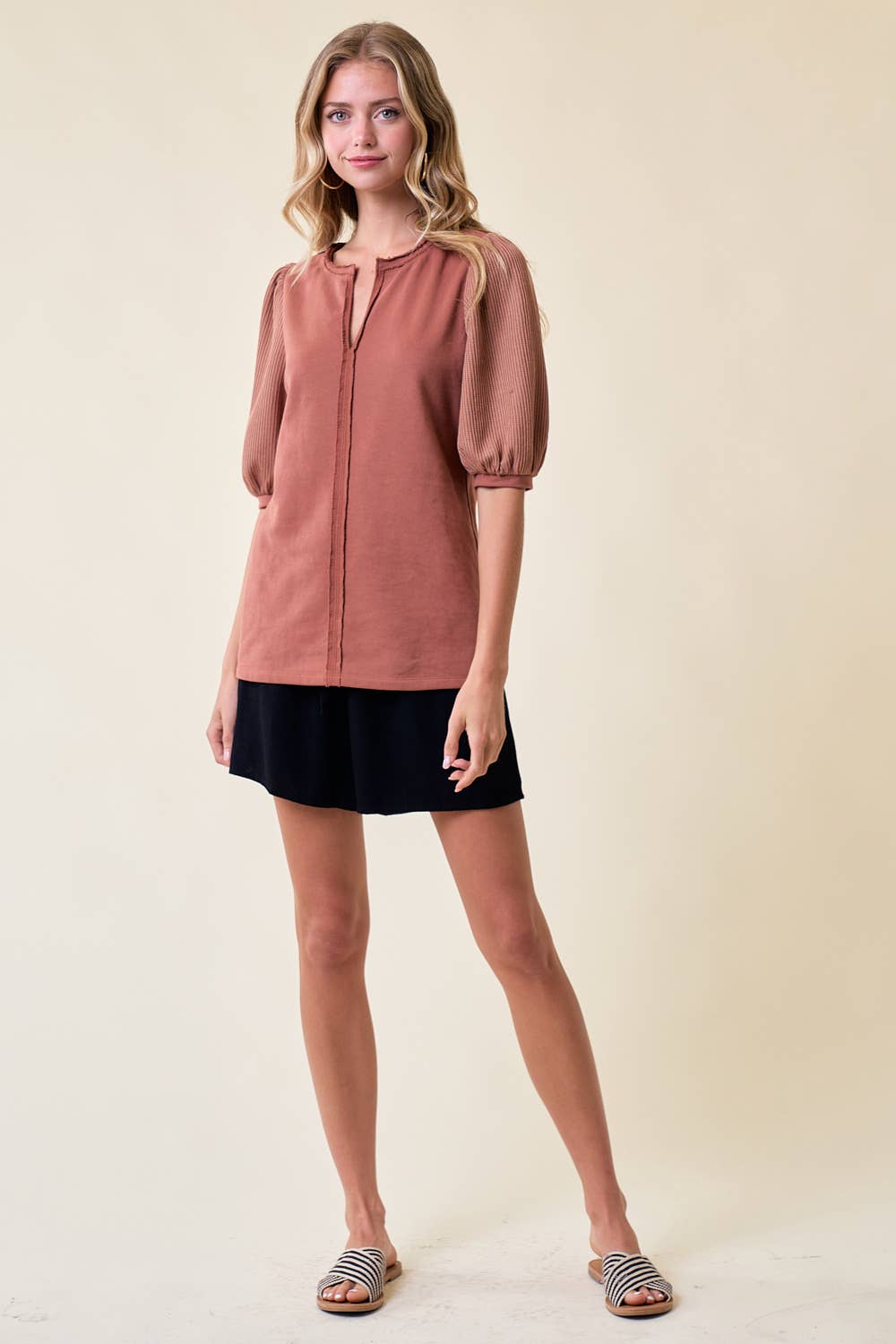 SLIT NECK PUFF SLEEVE TOP