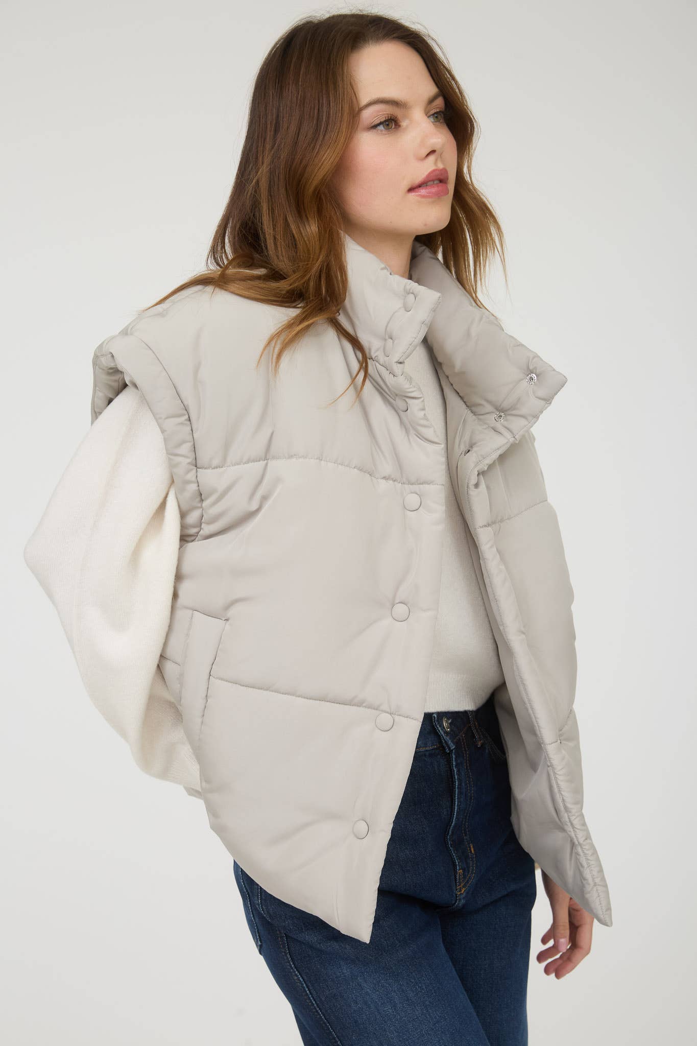 OVERSIZED SNAP BUTTON PUFFER VEST