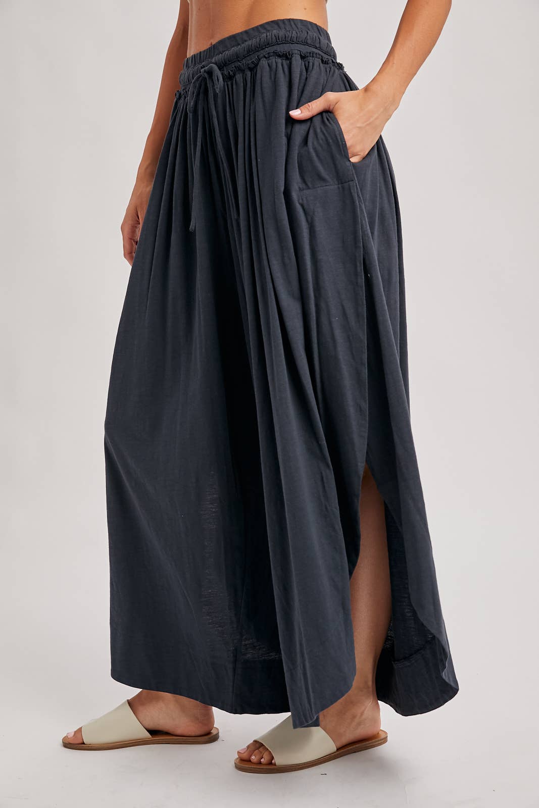 SIDE SLIT WIDE LEG PANTS