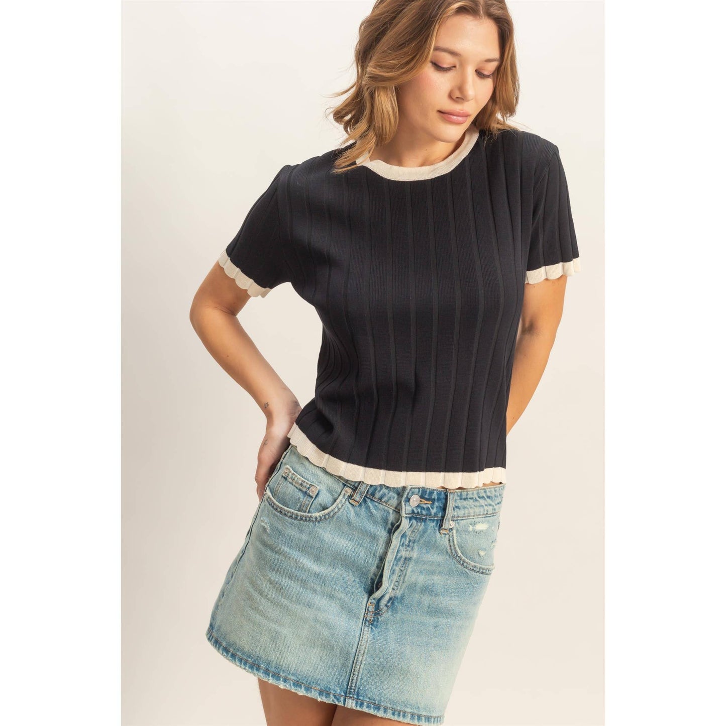 Ribbed Contrast Lightweight Sweater