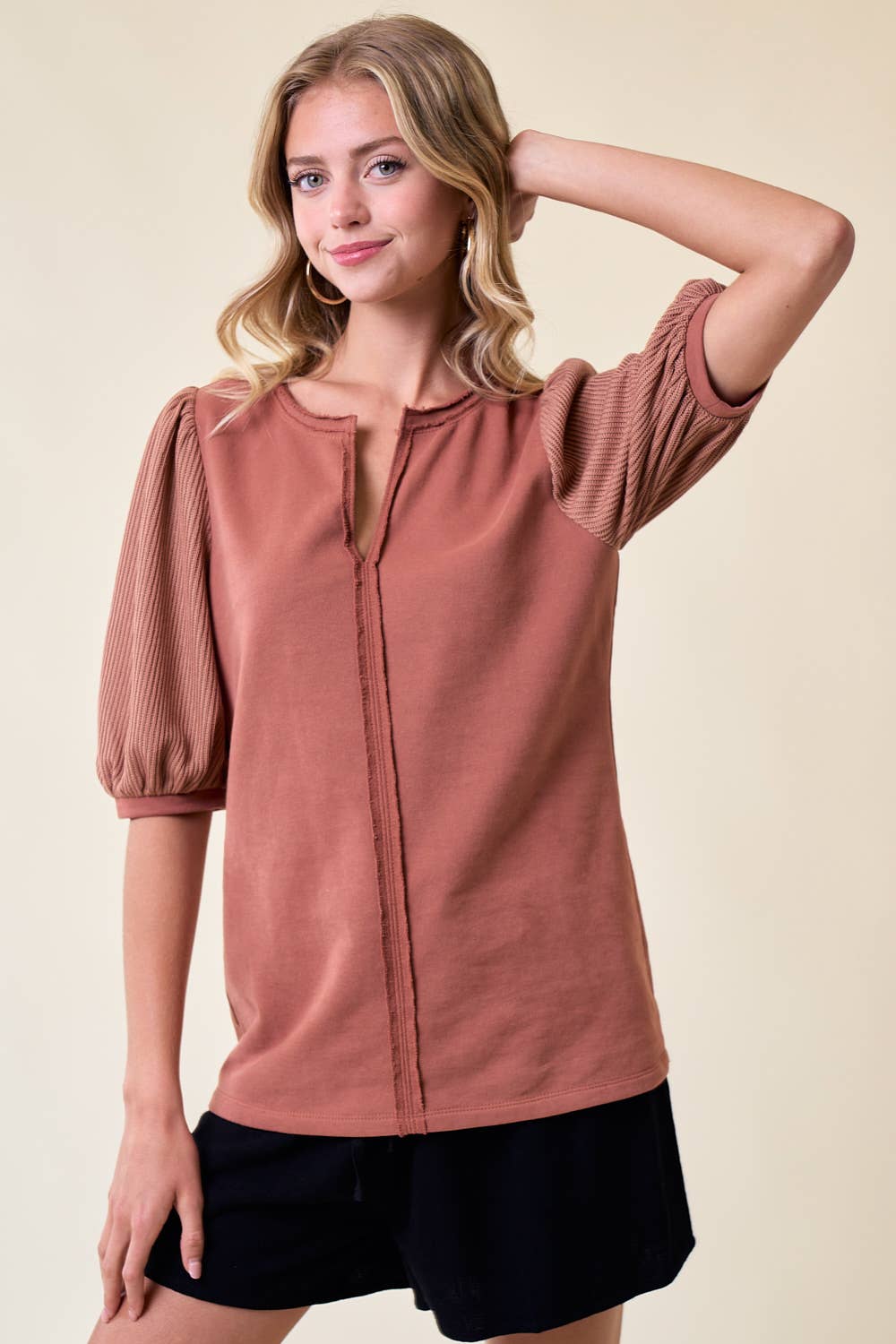 SLIT NECK PUFF SLEEVE TOP