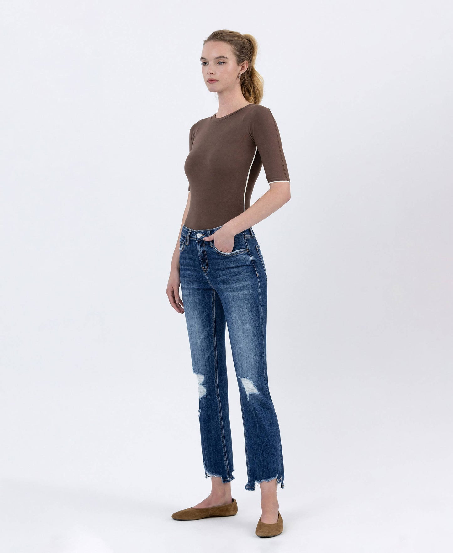 LV1163: MID-RISE DESTROYED HEM CROP KICK FLARE JEANS