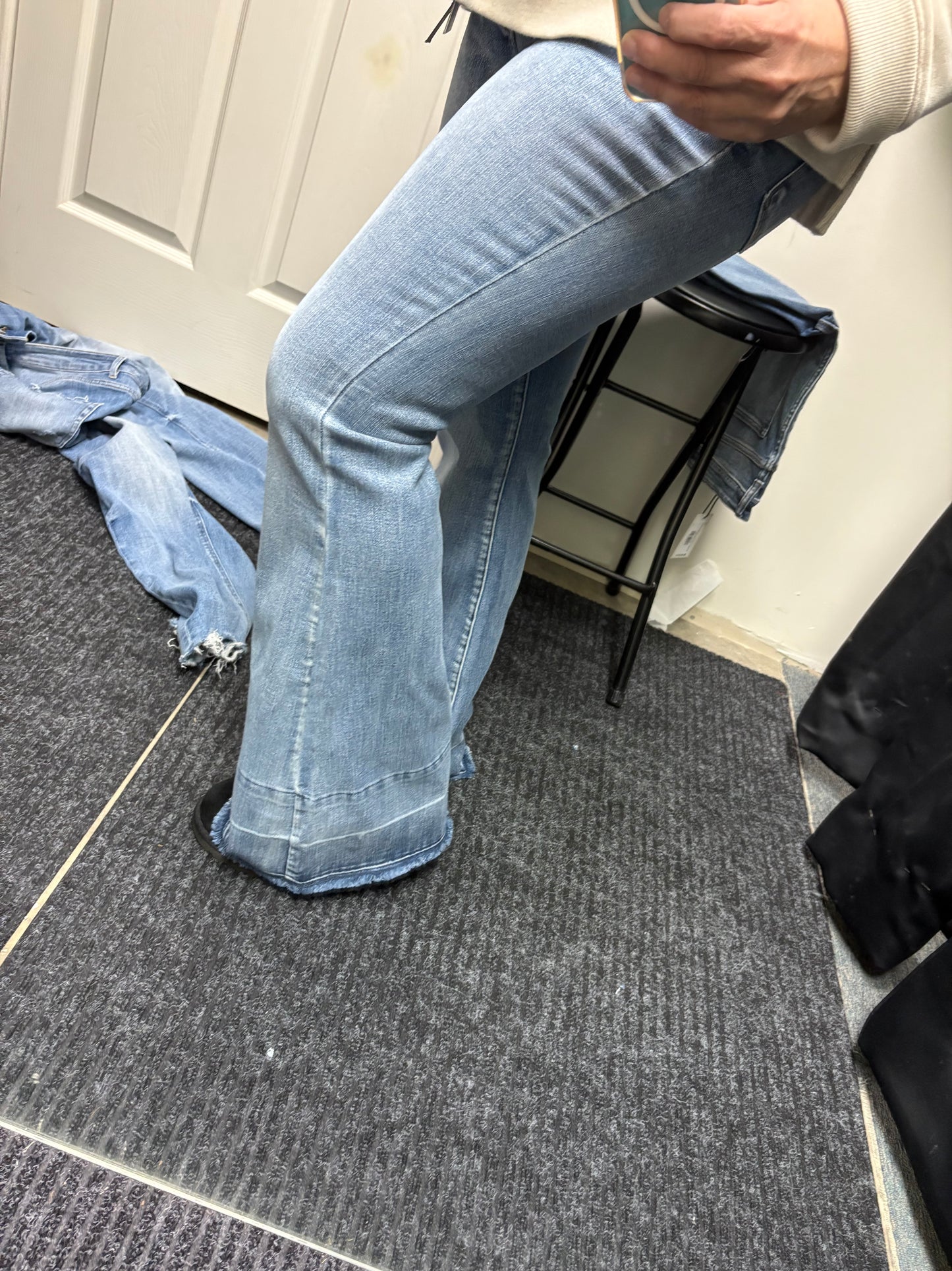 JB 88486 HW TUMMY CONTROL FLARE JEANS