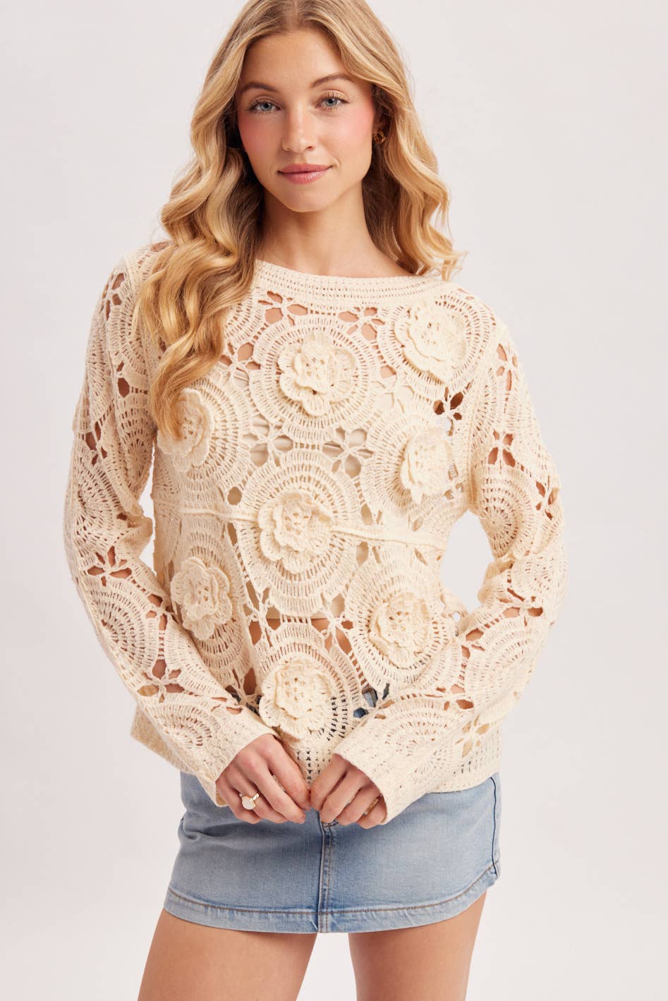 BOAT NECK FLORAL CROCHET TOP