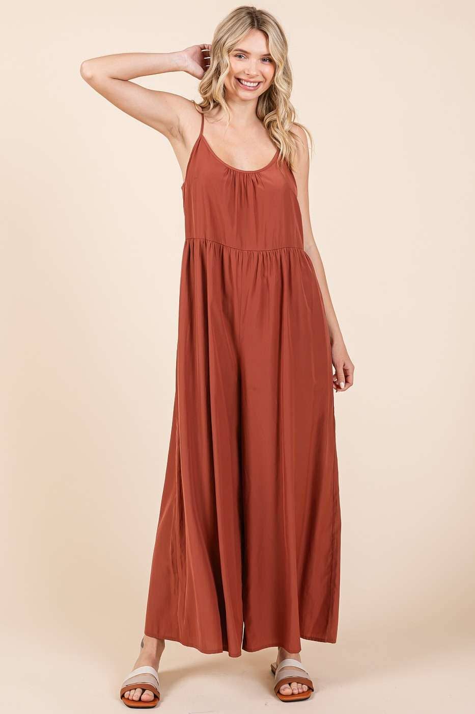 WIDE LEG SCOOP NECK JUMPSUIT