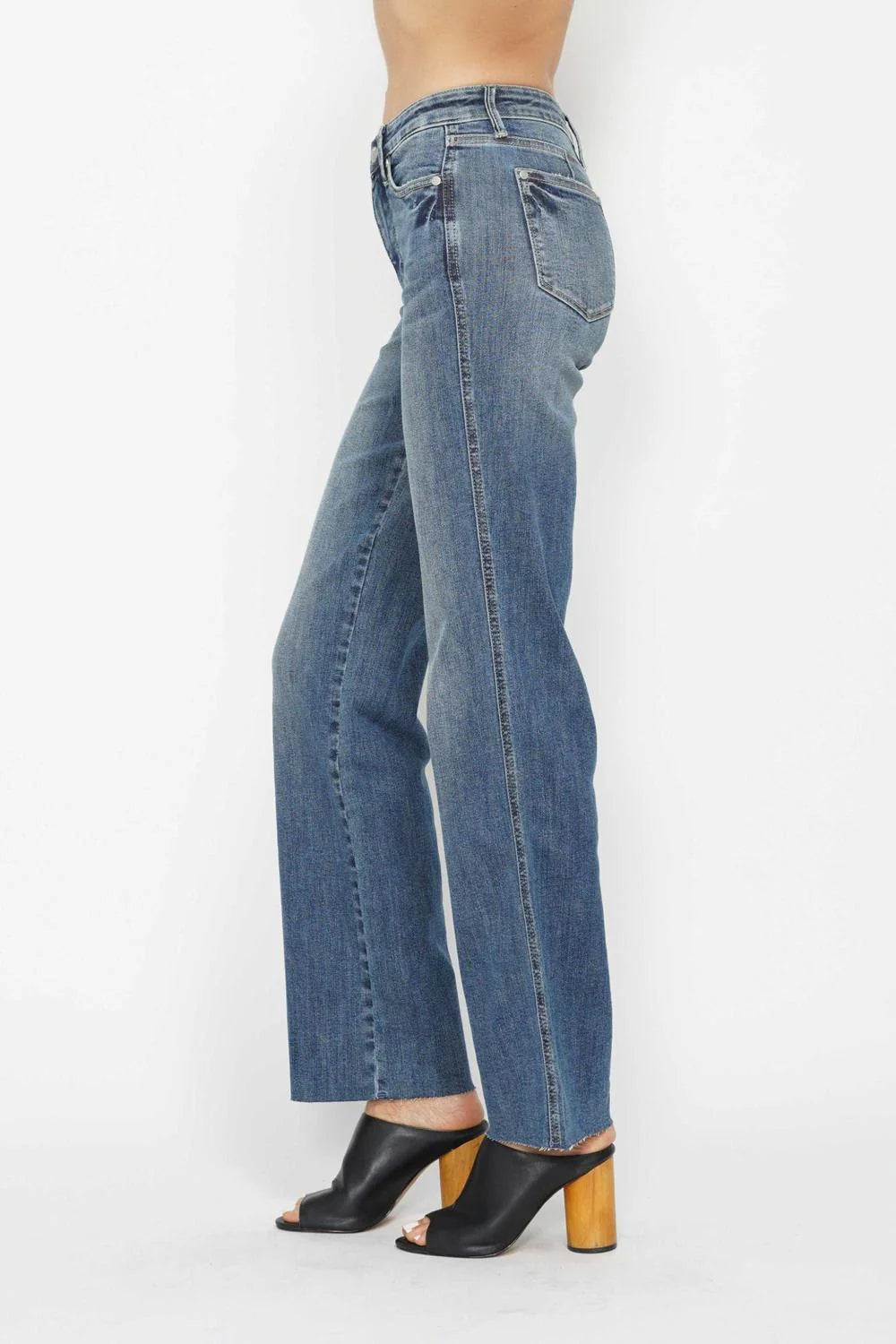 JB88870: Tummy Control Straight Jeans