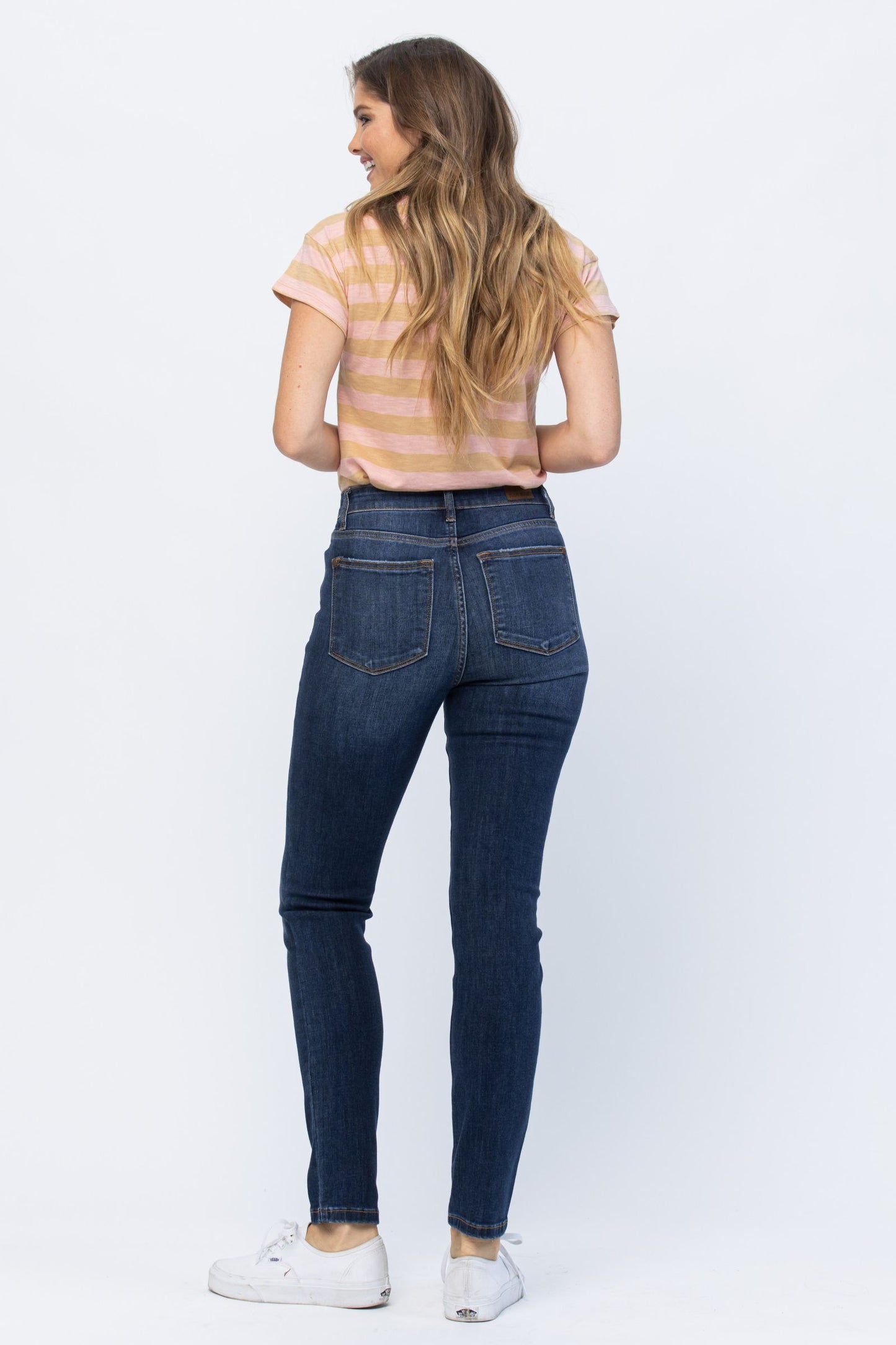Judy Blue 82325: Larissa High-Rise/Relaxed Skinny/Dk