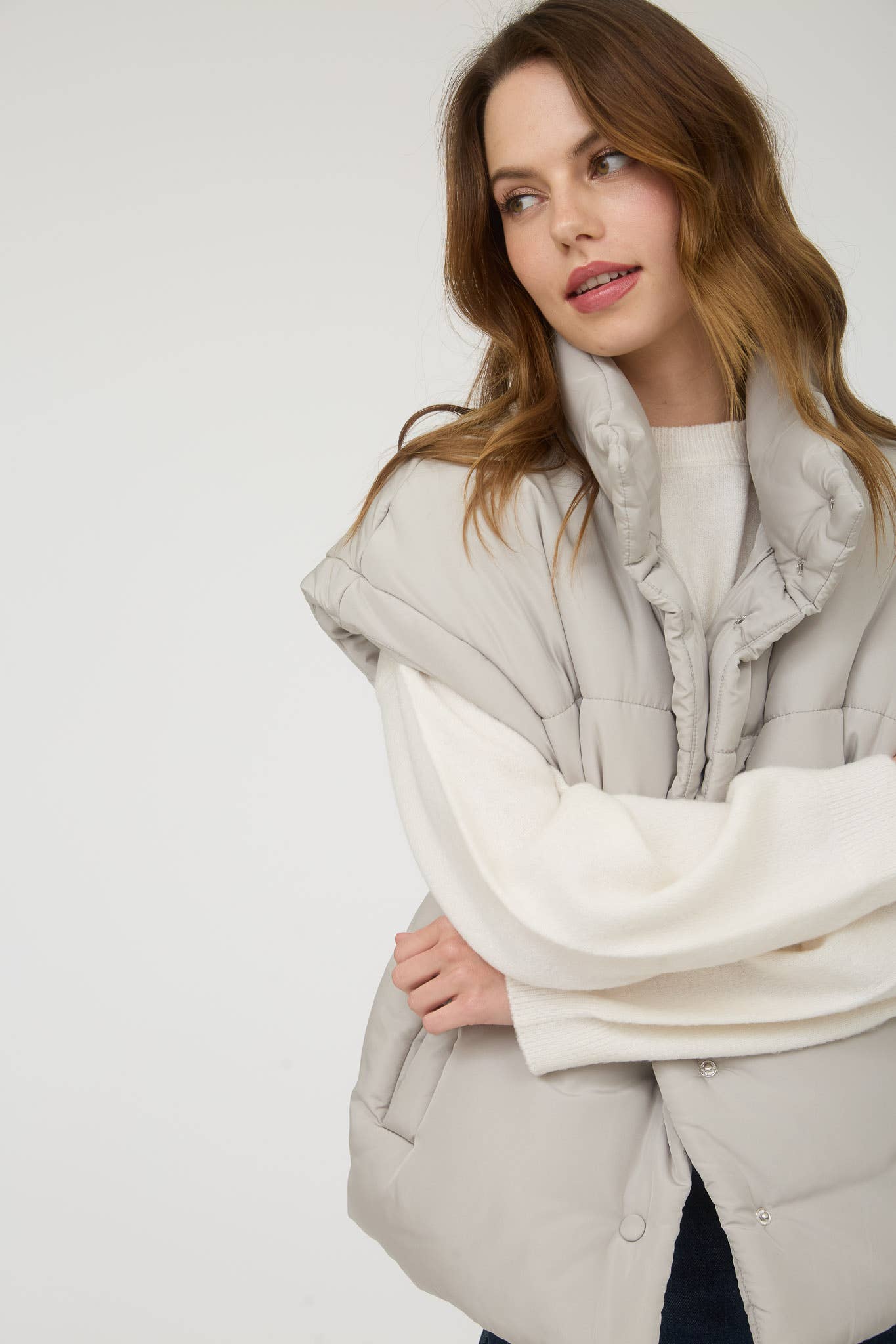 OVERSIZED SNAP BUTTON PUFFER VEST