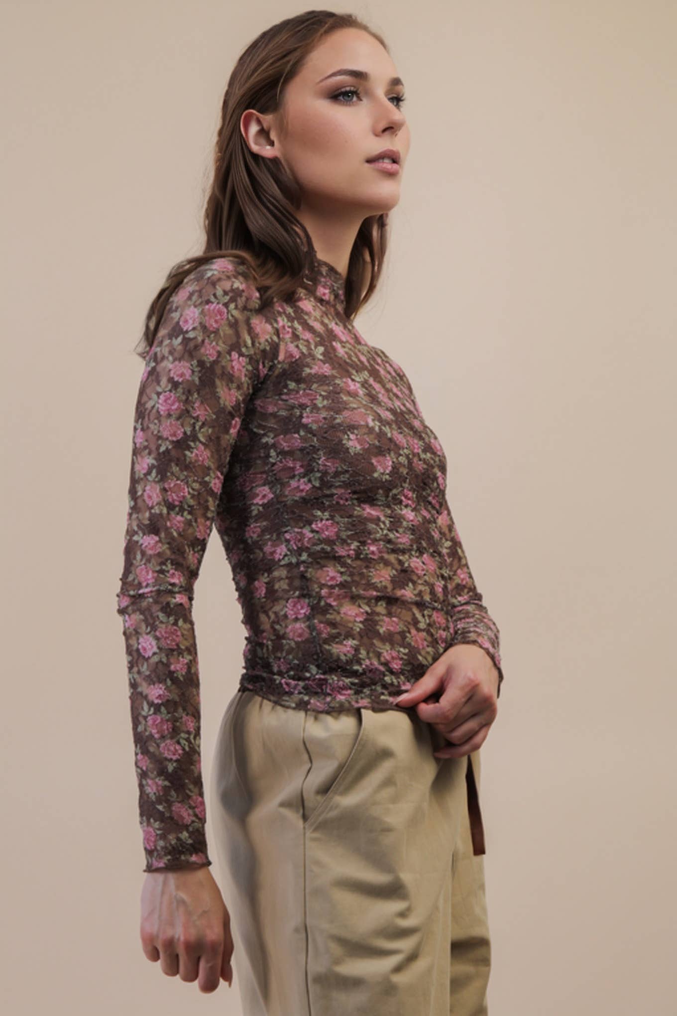Fitted Sheer Mesh Lace Knit Top: CHAMPAGNE