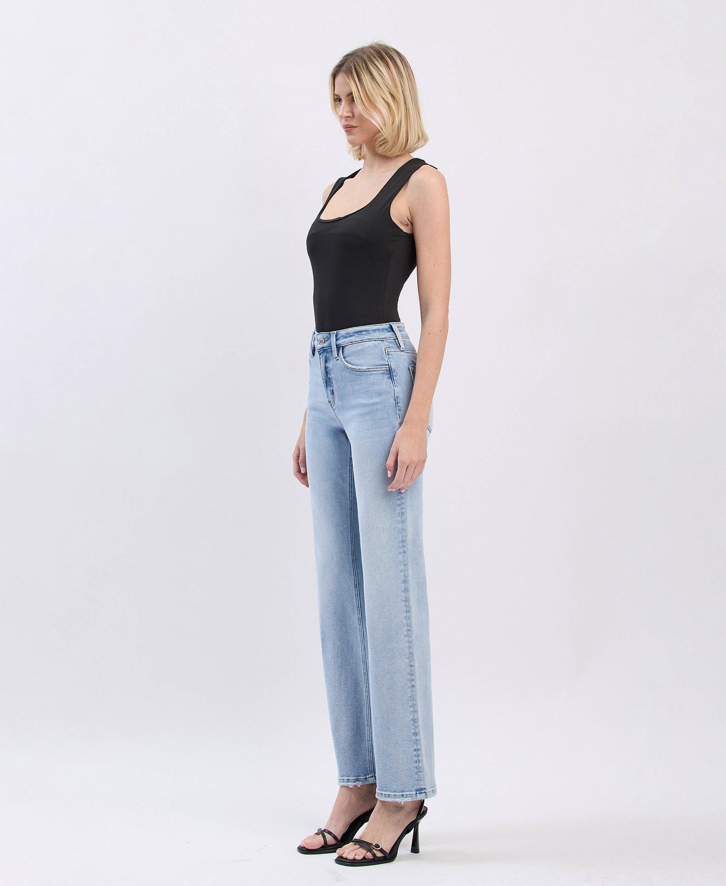 LV1681:HIGH RISE SLIM WIDE LEG JEANS