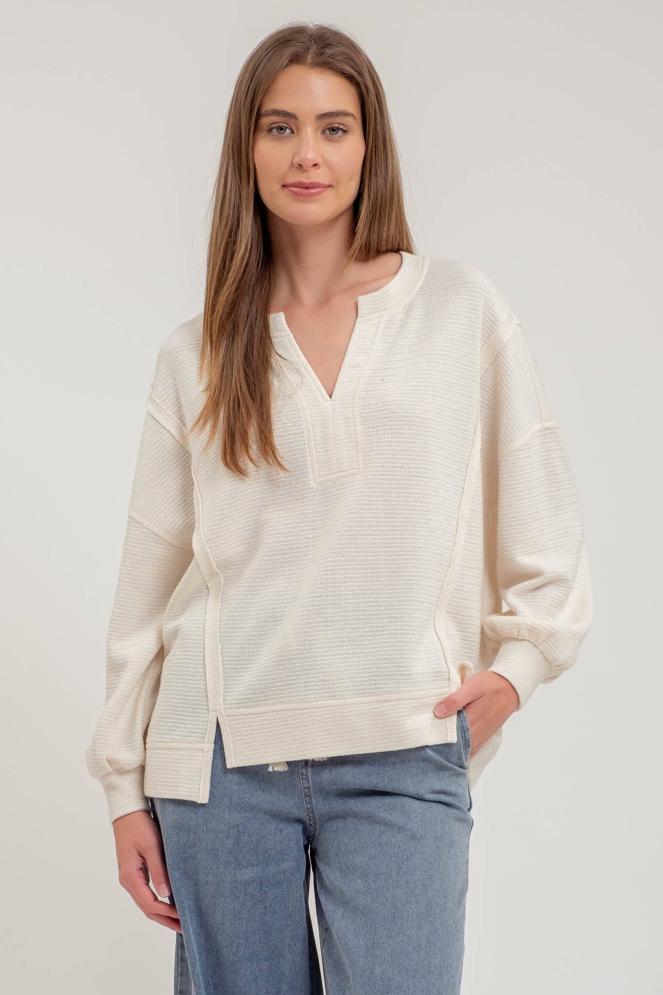 SPLIT NECK EXPOSED SEAM TOP